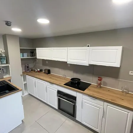 Maison Moderne A Avec Parking Prive *