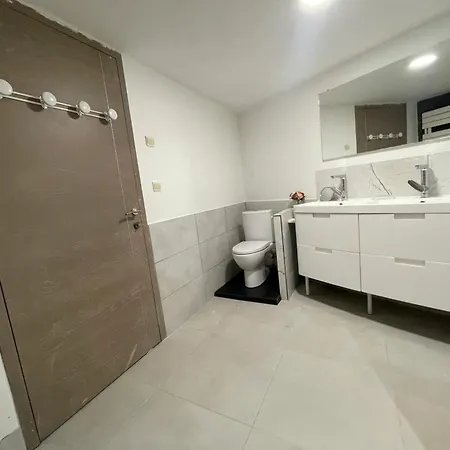 別荘 Maison Moderne A Avec Parking Prive